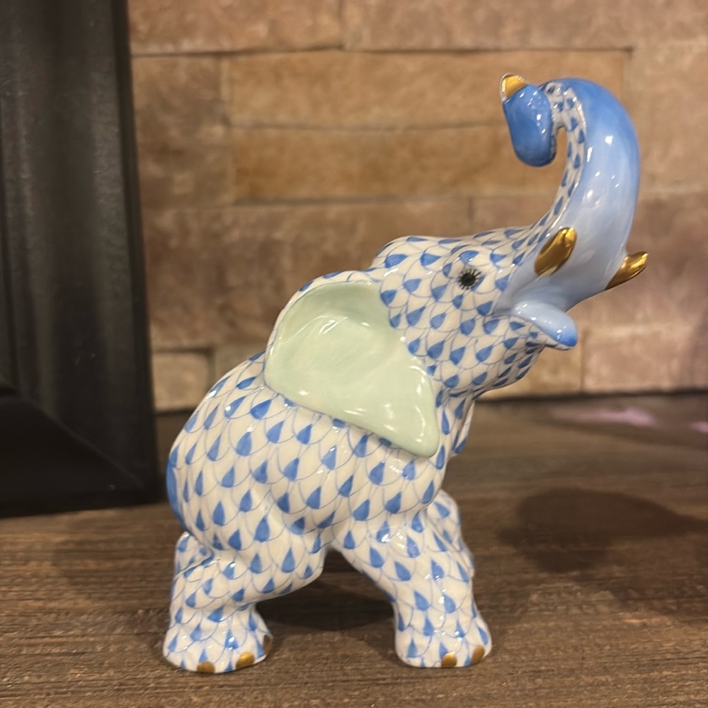 Herend Hungarian porcelain sculpture